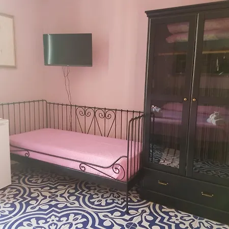 Italia Πανσιόν